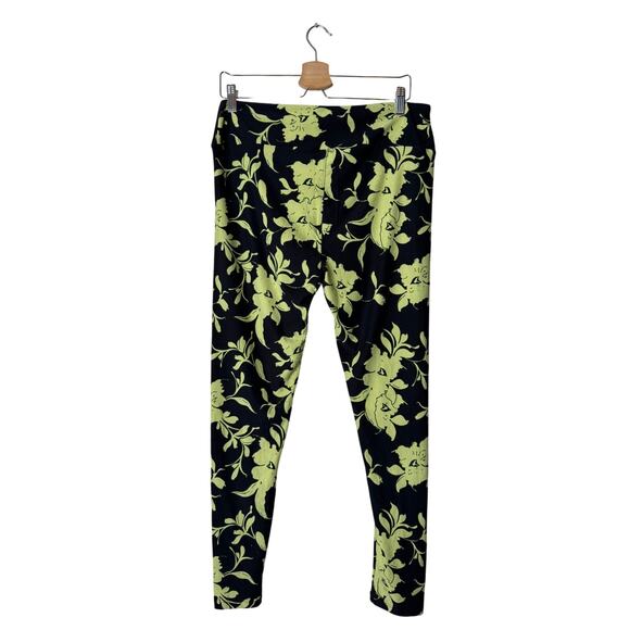 Lularoe Tall and Curvy Black Yellow Tropical Floral Print Leggings Size 12-18 - Picture 7 of 7